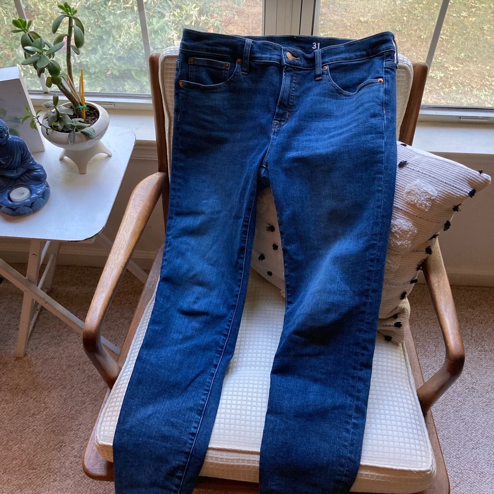 J. Crew 8" Toothpick Jeans.Size 31. Worn once! 94 cotton, 4 other, 2 Elastane.